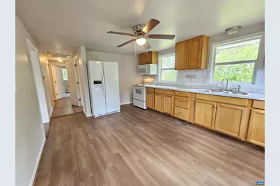 5290 Dixie Hill Rd, Buckingham, VA 23921 - Photo 11