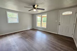 5290 Dixie Hill Rd, Buckingham, VA 23921 - Photo 9