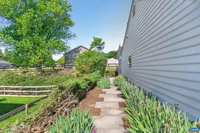 3250 Timberwood Pkwy, Charlottesville, VA 22911 - Photo 27