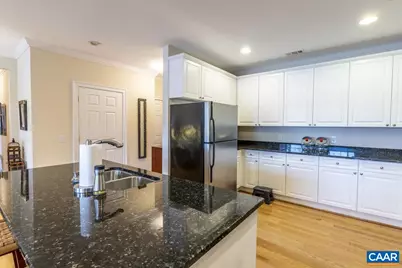 1051 Glenwood Station Ln #104, Charlottesville, VA 22901 - Photo 7