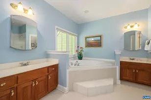 1708 Wright Ln, Charlottesville, VA 22911 - Photo 15