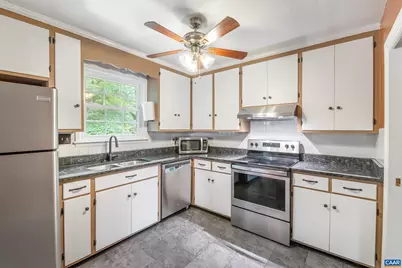 2200 Brandywine Dr, Charlottesville, VA 22901 - Photo 21