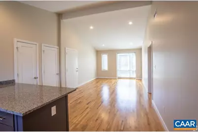 630 Park St #J, Charlottesville, VA 22902 - Photo 5
