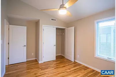 630 Park St #J, Charlottesville, VA 22902 - Photo 7