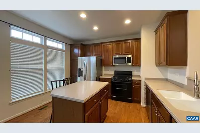2325 Abington Dr, Charlottesville, VA 22911 - Photo 5