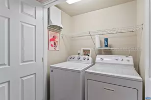 1039 Glenwood Station Ln, Charlottesville, VA 22901 - Photo 25