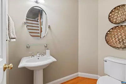 1039 Glenwood Station Ln, Charlottesville, VA 22901 - Photo 17