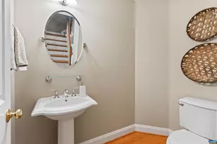1039 Glenwood Station Ln, Charlottesville, VA 22901 - Photo 17