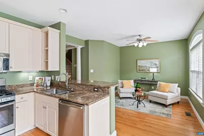 1039 Glenwood Station Ln, Charlottesville, VA 22901 - Photo 13