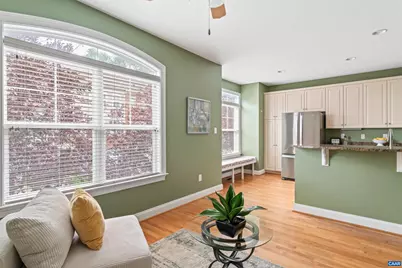1039 Glenwood Station Ln, Charlottesville, VA 22901 - Photo 9