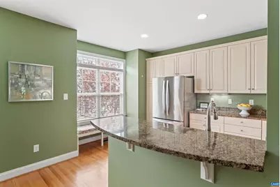 1039 Glenwood Station Ln, Charlottesville, VA 22901 - Photo 11