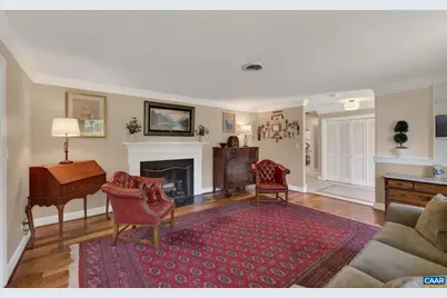 102 Bollingbrook Dr, Charlottesville, VA 22911 - Photo 9