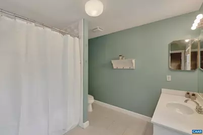 102 Bollingbrook Dr, Charlottesville, VA 22911 - Photo 17