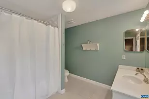 102 Bollingbrook Dr, Charlottesville, VA 22911 - Photo 17