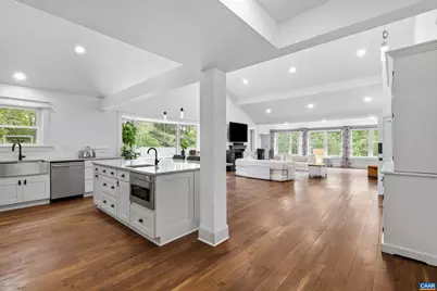 104 Buckingham Cir, Charlottesville, VA 22903 - Photo 5