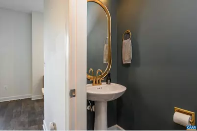 735 Lochlyn Hill Dr, Charlottesville, VA 22902 - Photo 11