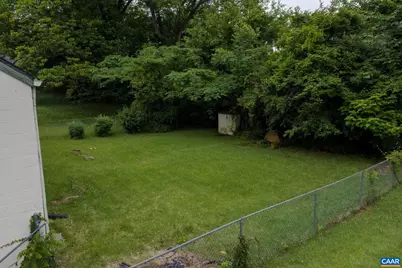 414 NW 10 1/2 St, Charlottesville, VA 22903 - Photo 9