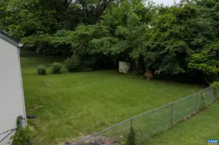 414 NW 10 1/2 St, Charlottesville, VA 22903 - Photo 9