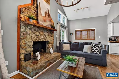 138 Oak Ln, Wintergreen Resort, VA 22967 - Photo 11