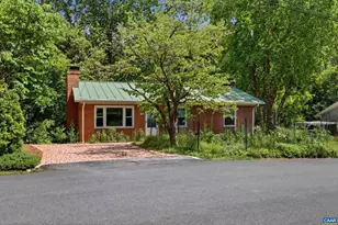 2238 Banbury St, Charlottesville, VA 22901 - Photo 3