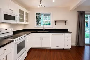 128 Harvest Dr, Charlottesville, VA 22903 - Photo 5