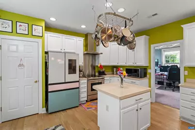 560 Rolling Valley Ct, Charlottesville, VA 22902 - Photo 7