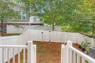 1569 Newcastle Ct, Charlottesville, VA 22911 - Photo 17