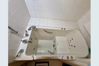 270 Riverbend Dr #1F, Charlottesville, VA 22911 - Photo 11