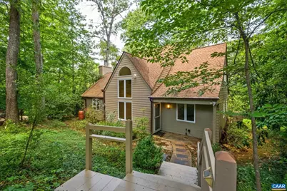 1238 Timberbranch Ct, Charlottesville, VA 22902 - Photo 3