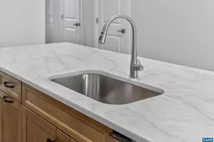 1380 Marcella St, Charlottesville, VA 22911 - Photo 13