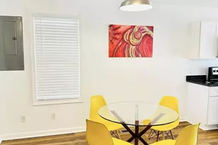 326 NW 10th St, Charlottesville, VA 22903 - Photo 5