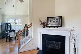 949 Glenwood Station Ln, Charlottesville, VA 22901 - Photo 5