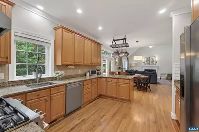 2015 Brownstone Ln, Charlottesville, VA 22901 - Photo 7