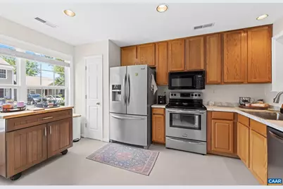 996 River Run Dr, Charlottesville, VA 22901 - Photo 5