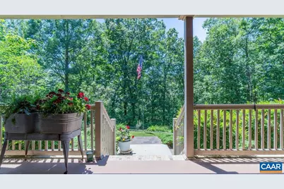 34 Look Up Ln, Waynesboro, VA 22980 - Photo 5
