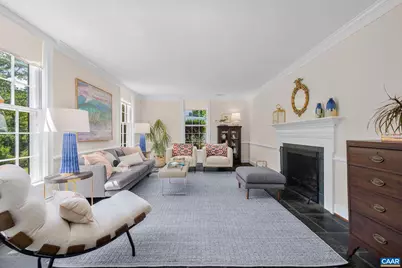 1721 Yorktown Dr, Charlottesville, VA 22901 - Photo 5