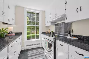1721 Yorktown Dr, Charlottesville, VA 22901 - Photo 11