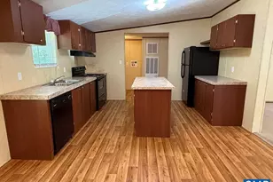 184 Ivy Ave, Howardsville, VA 24562 - Photo 9