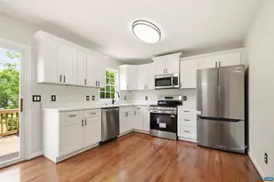 31 Hillandale Dr, Staunton, VA 24401 - Photo 7