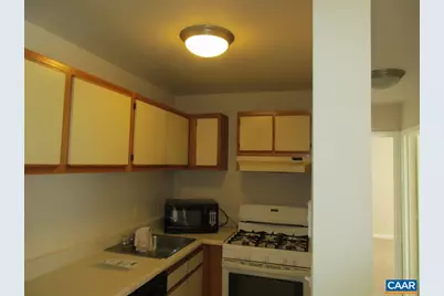820 Runnel Ct #6, Charlottesville, VA 22901 - Photo 5