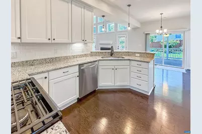 1410 Hillbrook Ct, Charlottesville, VA 22901 - Photo 11