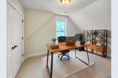 1410 Hillbrook Ct, Charlottesville, VA 22901 - Photo 21