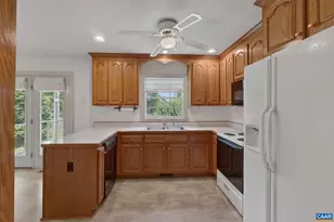 1064 Wintergreen Ln, Charlottesville, VA 22903 - Photo 11