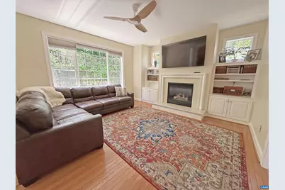 1102 Saint Charles Ct, Charlottesville, VA 22901 - Photo 3