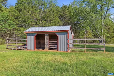 334 Pump Rd, New Canton, VA 23123 - Photo 37
