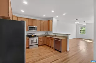 103 Longwood Dr, Charlottesville, VA 22903 - Photo 5