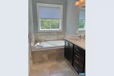 1725 Belvedere Pl, Charlottesville, VA 22901 - Photo 5