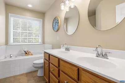 1088 Autumn Hill Ct, Crozet, VA 22932 - Photo 5