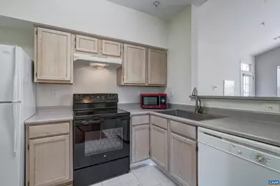 830 Beverley Dr #305, Charlottesville, VA 22911 - Photo 17