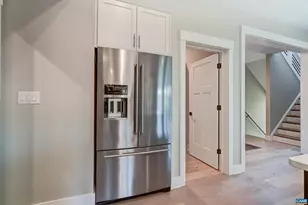 401 Lochlyn Hill Dr, Charlottesville, VA 22901 - Photo 19